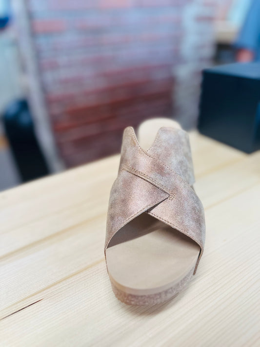 Firefly bronze wedge