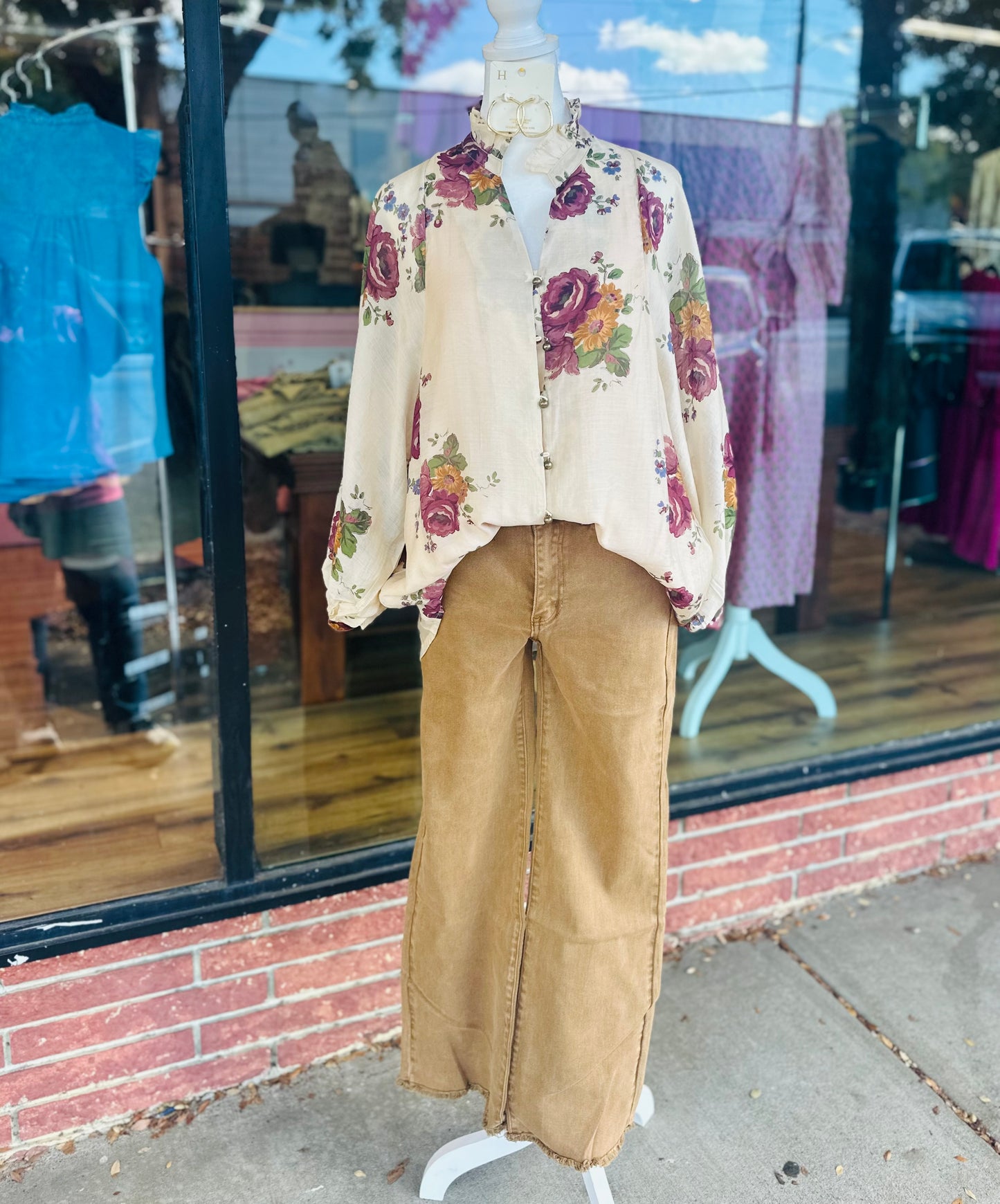 Ecru Floral Button Up Top