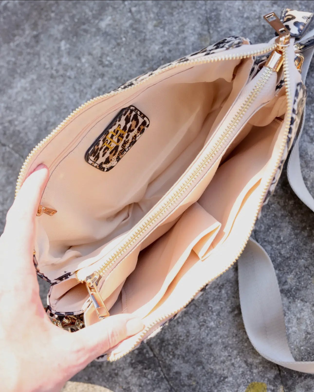 Spotted Arianna Pocketbook