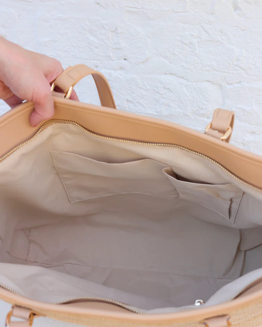 Natural V Guilted Large Pocketbook