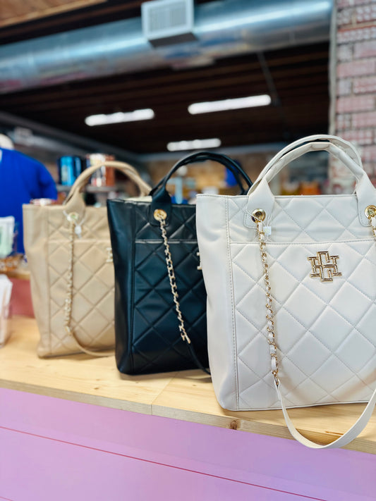 Kinzley Quilted Pocketbook