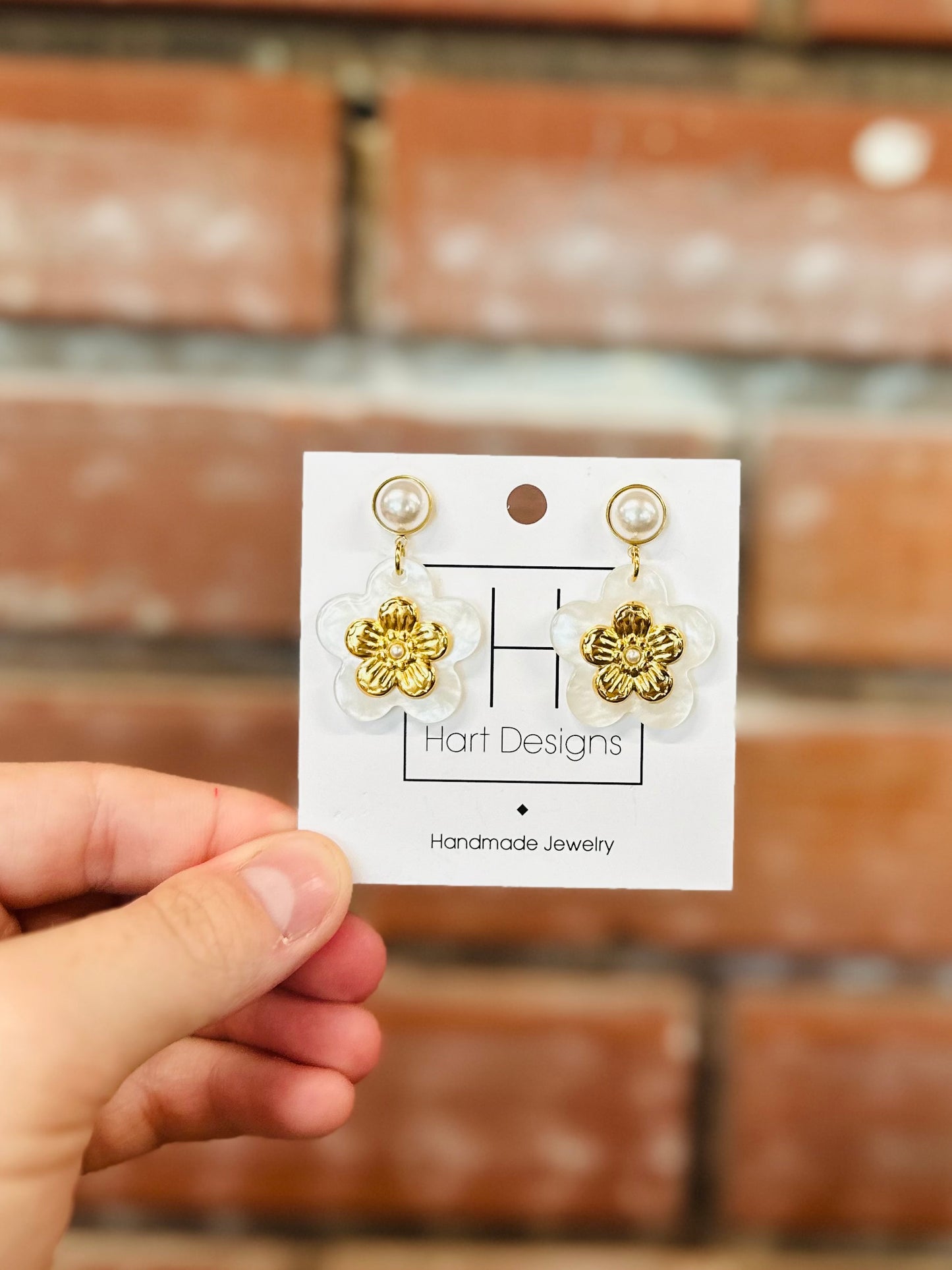 Gold And White Flower Hart Design Earrings