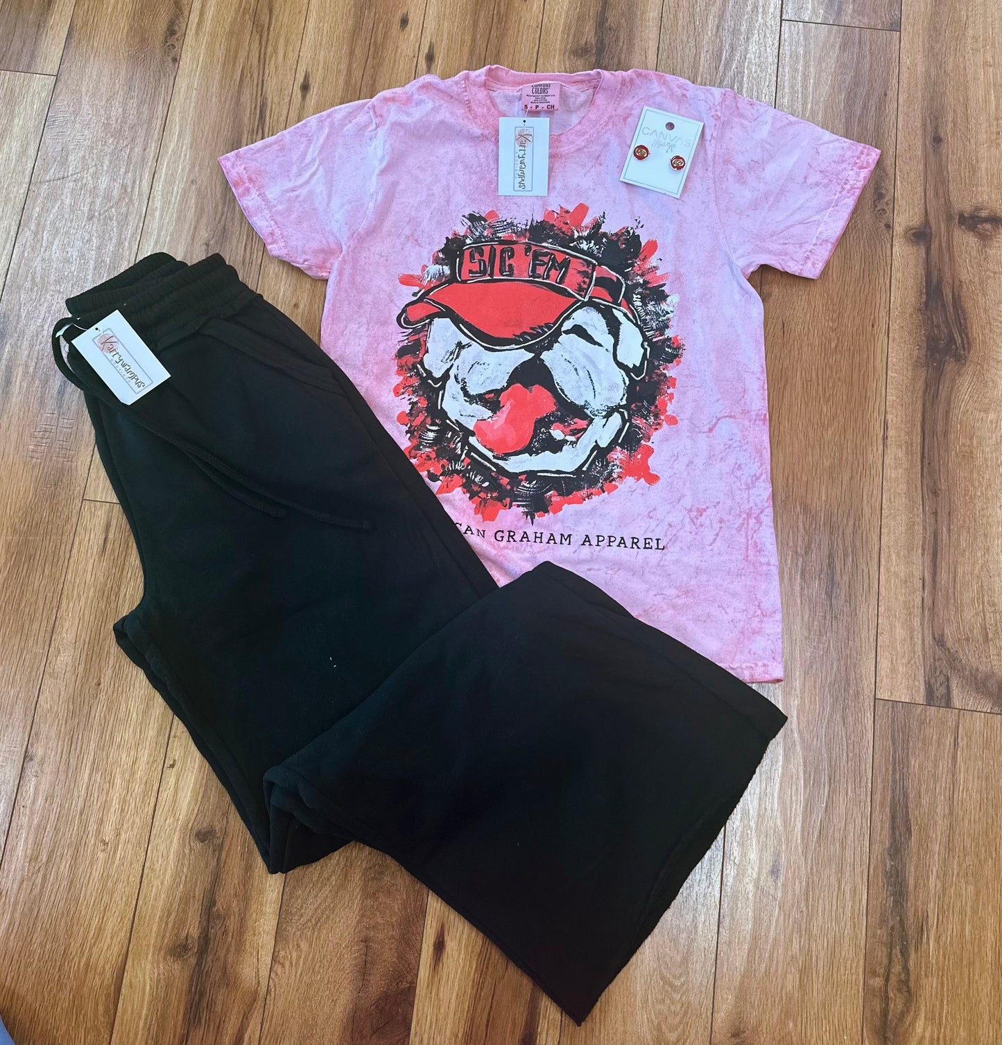 Sic Em Mineral Washed Tee