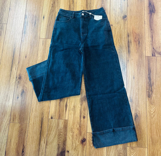 Black Cropped Cuffed Pants
