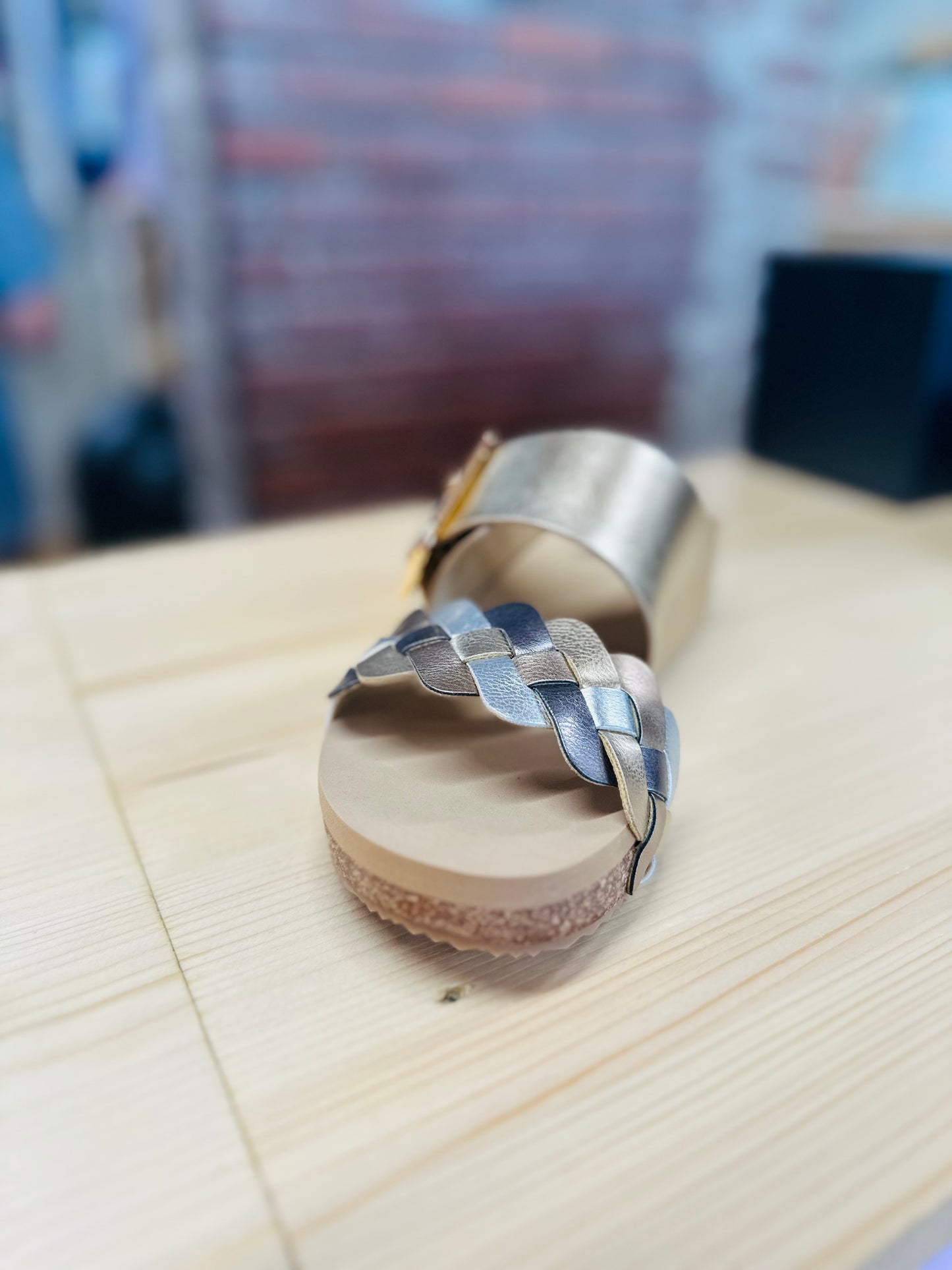 Gold morel sandals